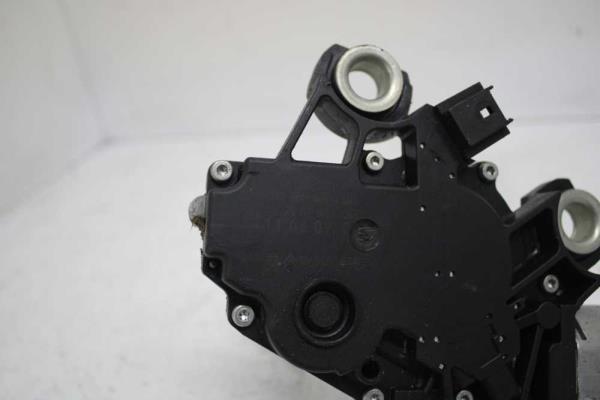 MOTEUR ESSUIE GLACE ARRIERE - Vue 3